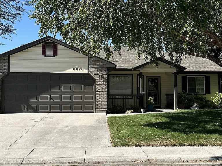 8378 W Pamela St — Photo 1