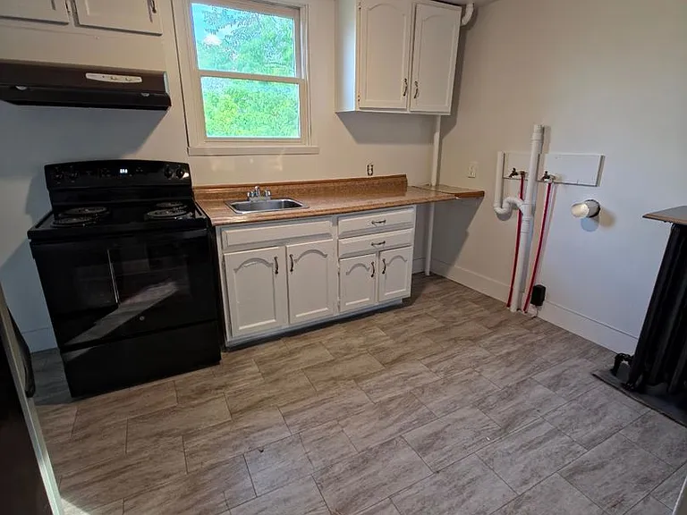 805 Front St — Photo 8