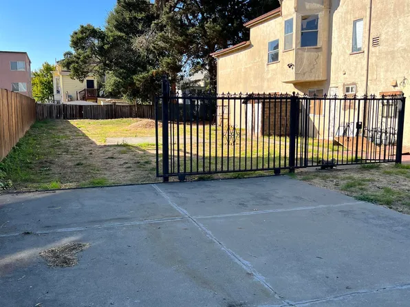 1417 Adeline St, Oakland, CA 94607