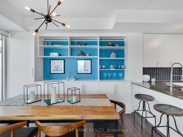260 Sackville St, Toronto, ON