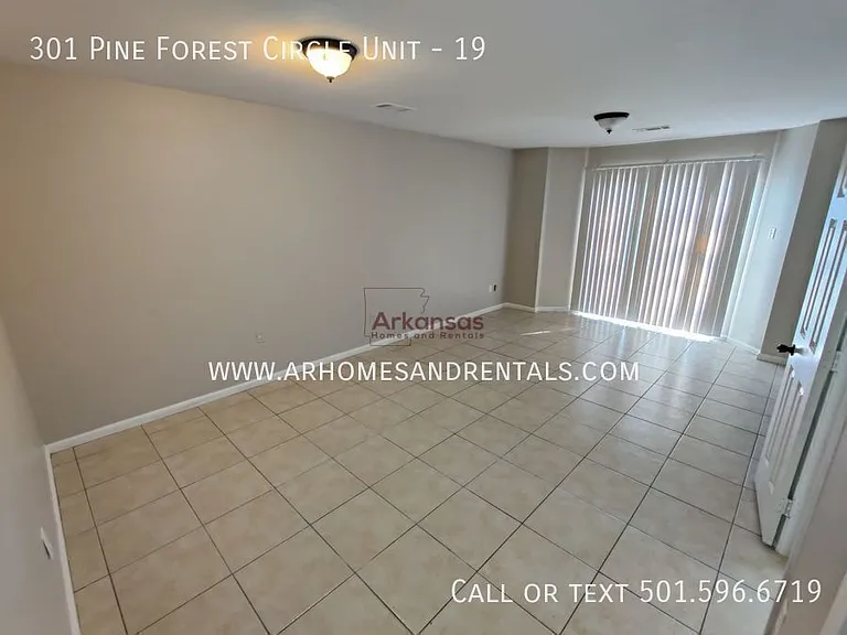 301 Pine Forest Cir #19 — Photo 3