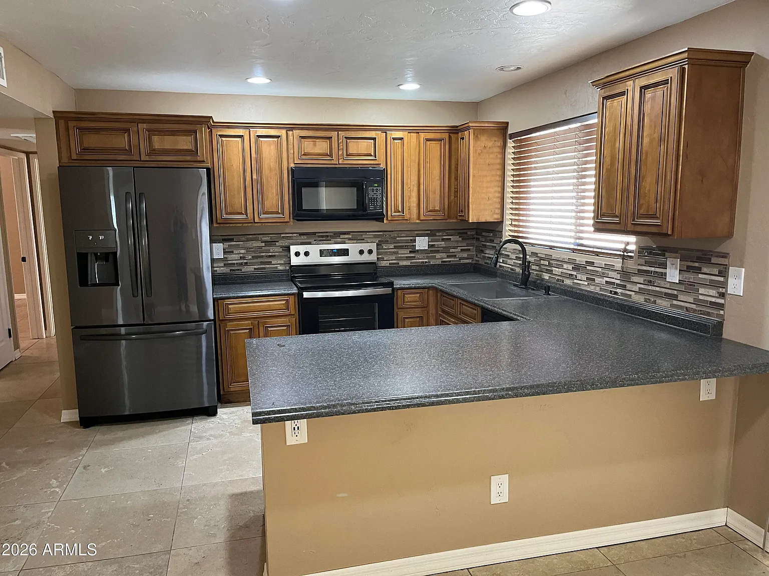 3 bed, 2.0 bath, 1256 sqft, $1,895 — Photo 4
