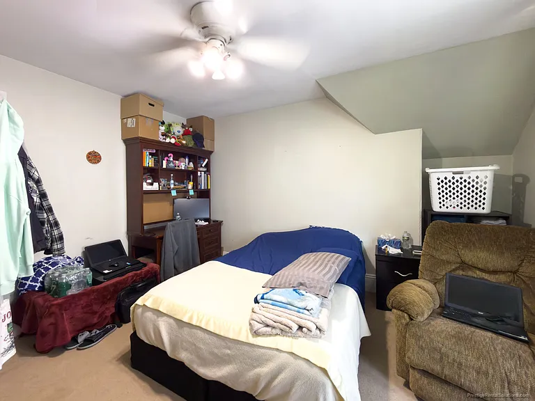 318 N Harvard St #1 — Photo 13
