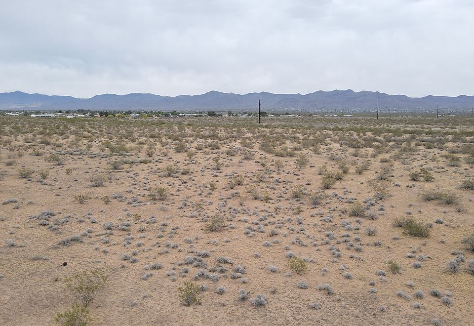 1st image of 5 Lots E Bullpen