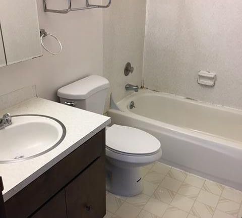 4th image of 1212 W Main