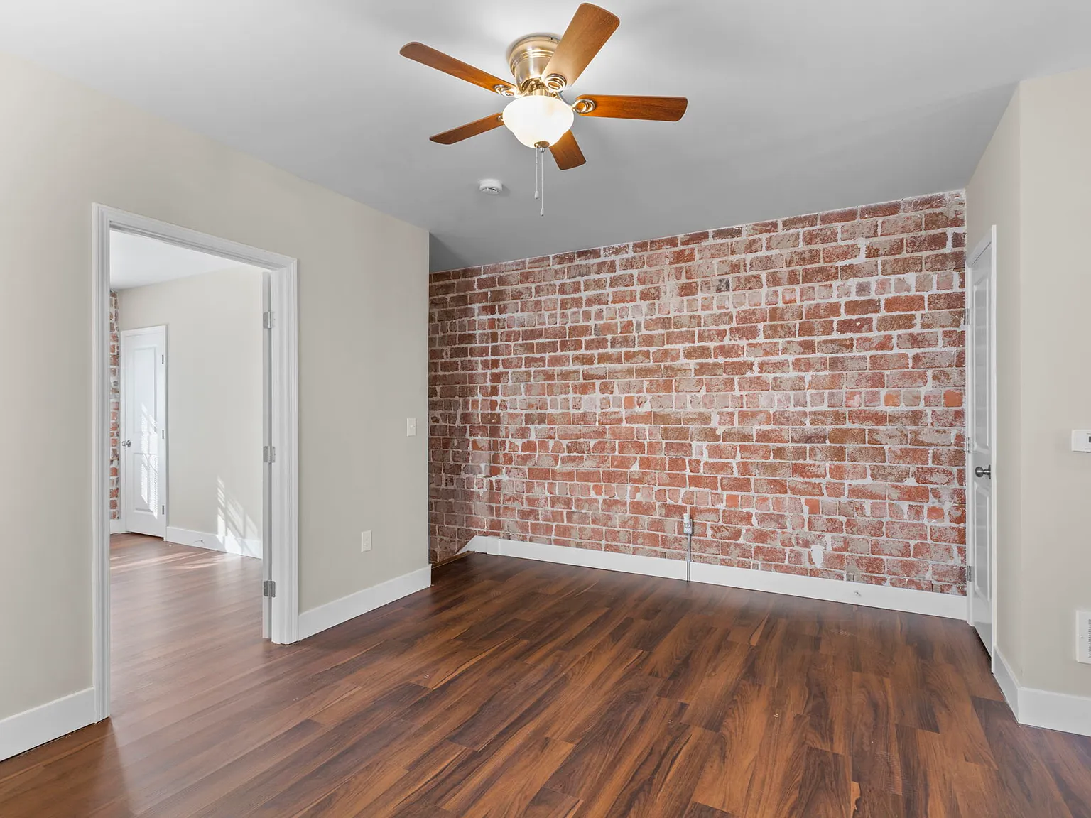 1 bed, 760 sqft, $1,200 — Photo 3