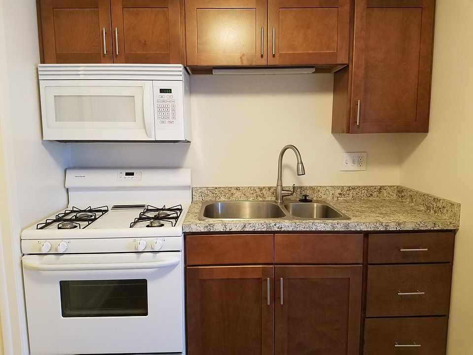 1st image of 50 School St #9