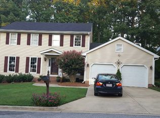 2816 Pickering Rd, Greensboro, NC 27407