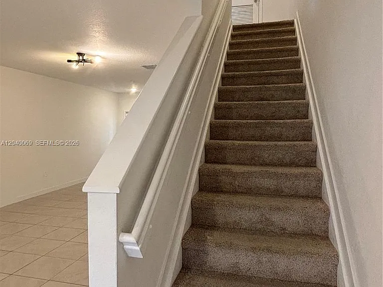 105 NE 3rd Ct — Photo 5