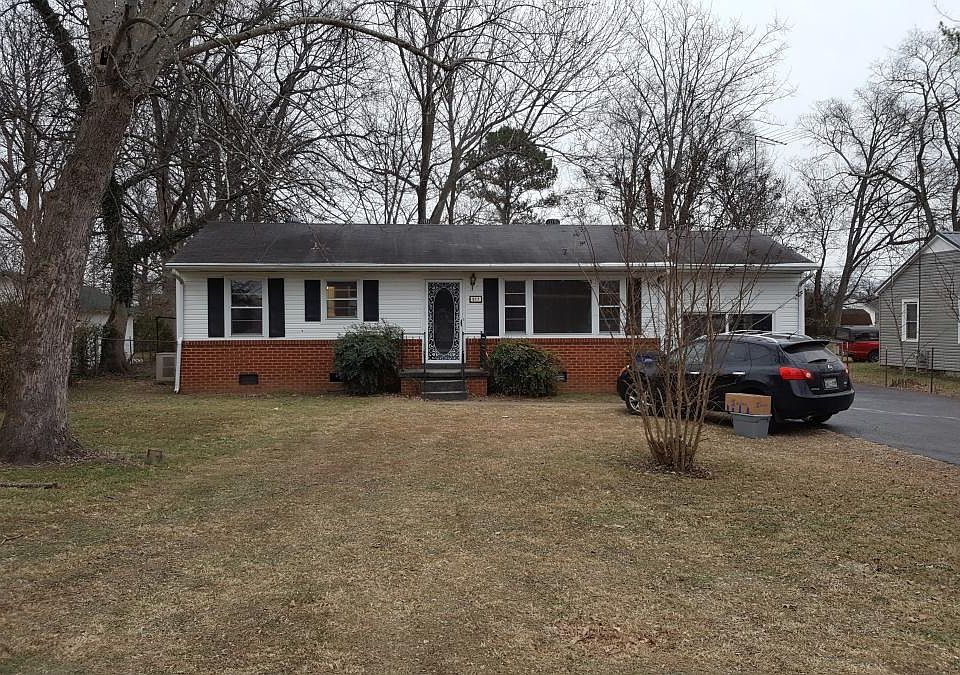 1st image of 917 Adams Dr