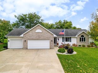 146 Pinnacle Dr, Lake Mills, WI 53551