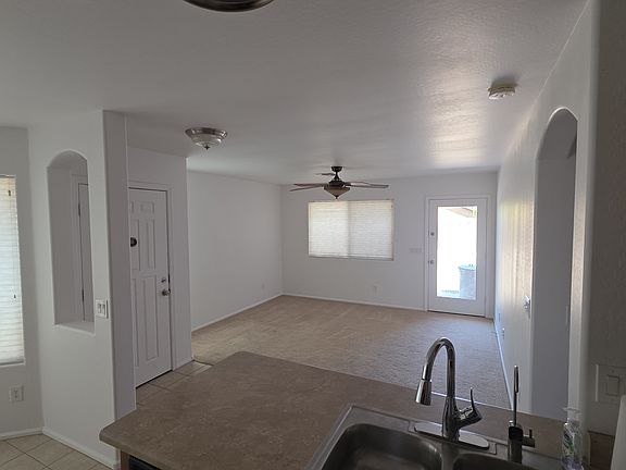 2nd image of 858 W Mesquite Tree Ln