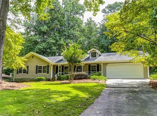 4605 Mountain Creek Dr NE, Roswell, GA 30075