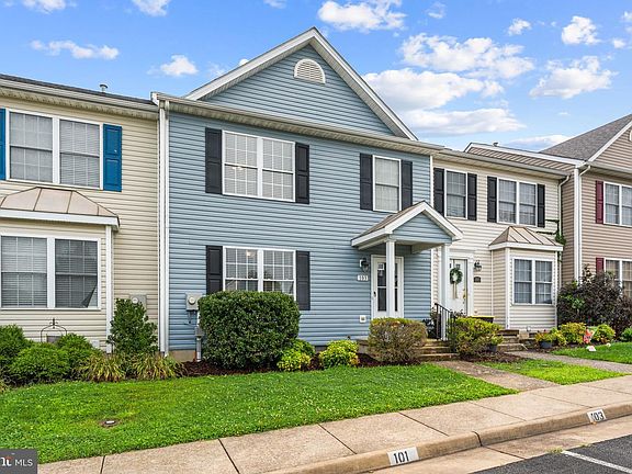 2nd image of 103 Trade Wind Ln