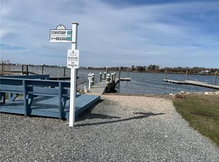 691 T Succotash Rd, Wakefield, RI 02879