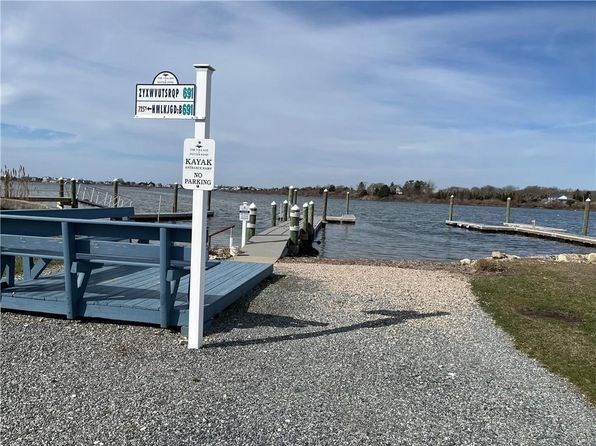 691 T Succotash Rd, Wakefield, RI 02879