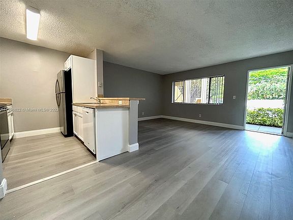 2nd image of 1808 Meadows Cir W #1808