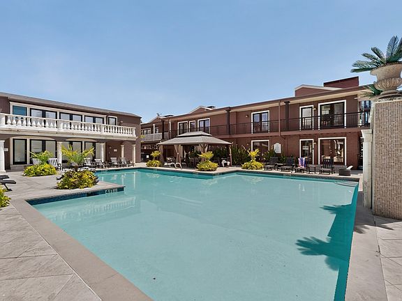 3rd image of 5916 Sandhurst Ln APT 234