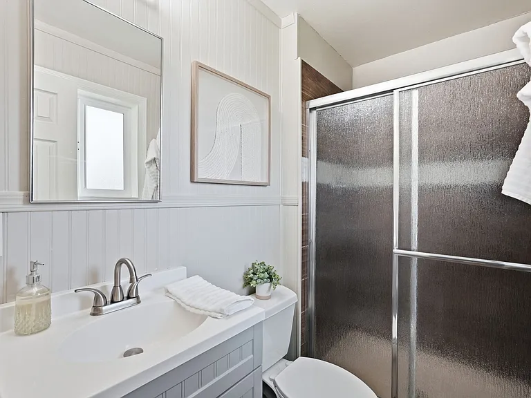8021 E Oak St — Photo 32