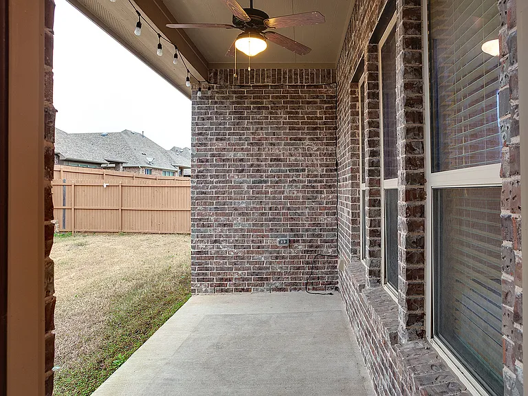 16613 Stillhouse Hollow Ct — Photo 36