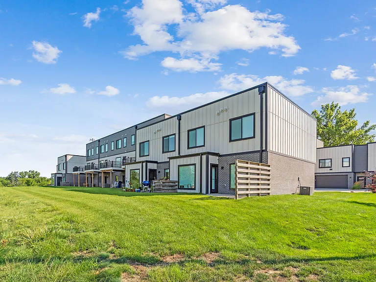 31 Crosby Park Dr — Photo 34