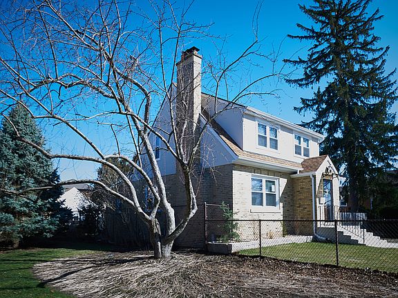 4th image of 3737 N Panama Ave