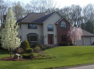 220 Tallwood Dr, Vernon, CT 06066