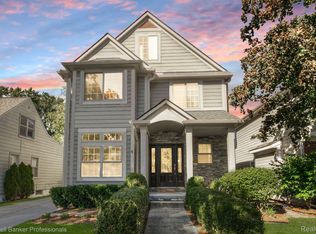 1971 Bowers St, Birmingham, MI 48009