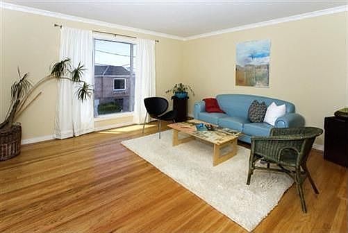 1st image of 235 Bridgeview Dr