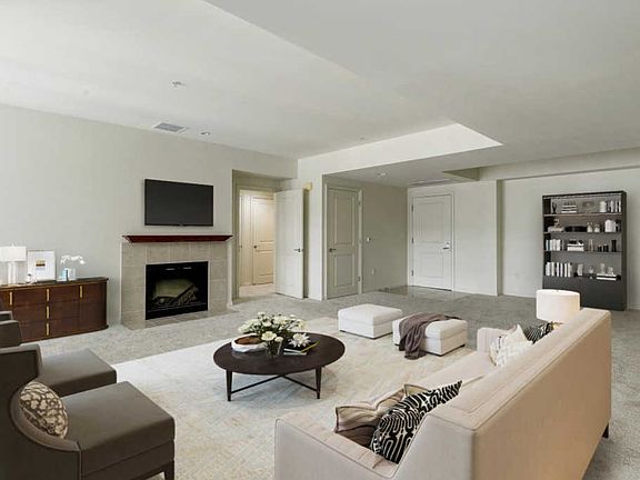 2nd image of 46 W Julian St Unit 424