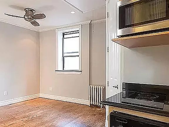 3rd image of 326 E 35th St APT 63