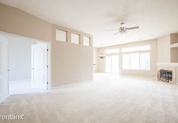 5th image of 4275 Fontenay Dr