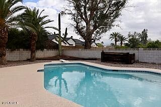 2nd image of 5512 E WINDROSE Drive