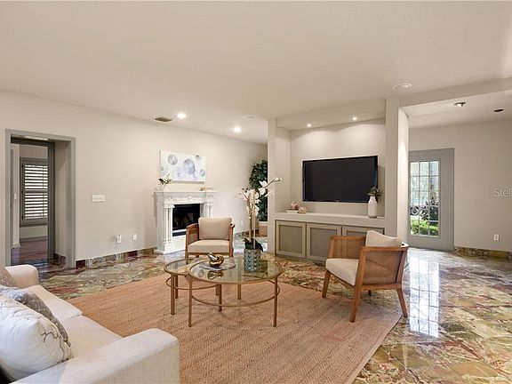 5th image of 1259 Lakeview Dr