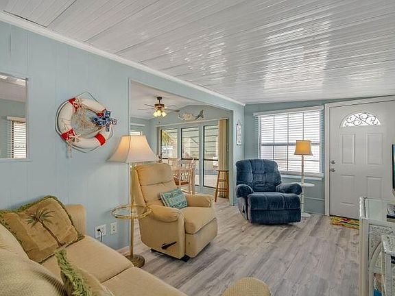 4th image of 951 Nettles Blvd
