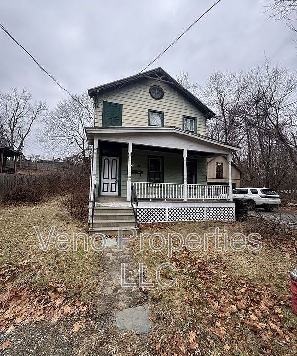 1st image of 27 Lilac Ln Unit 1