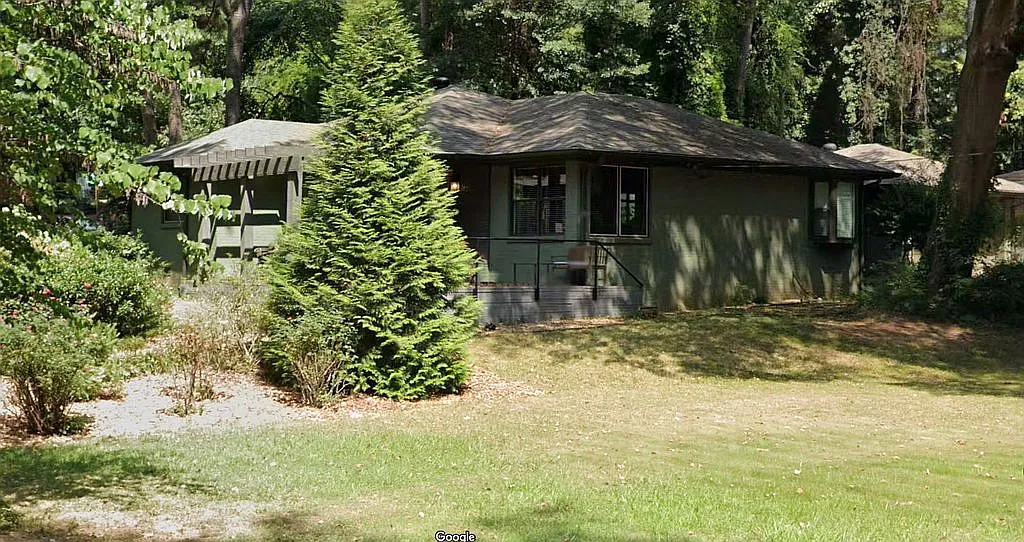 401 Dial Way photo 1