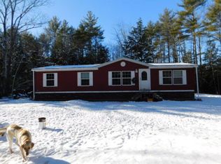 22 Raspberry Hill Rd, Mechanic Falls, ME 04256
