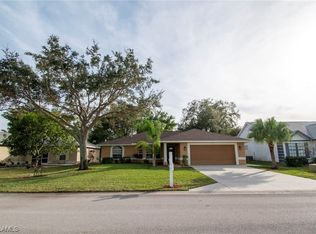 3656 Kent Dr, Naples, FL 34112