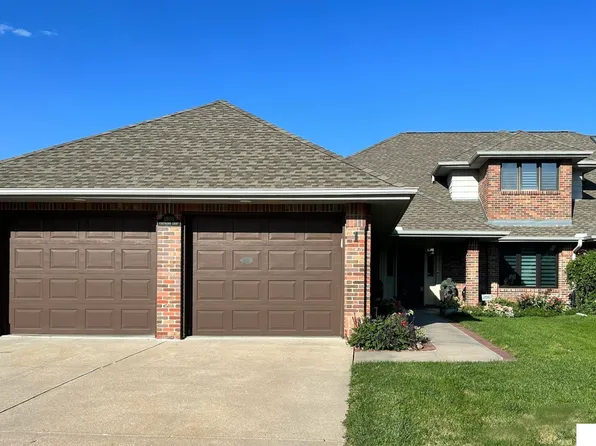 3800 Firethorn Ct, Lincoln, NE 68520