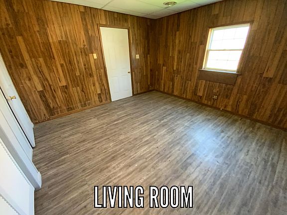 3rd image of 903 Jewell St #903