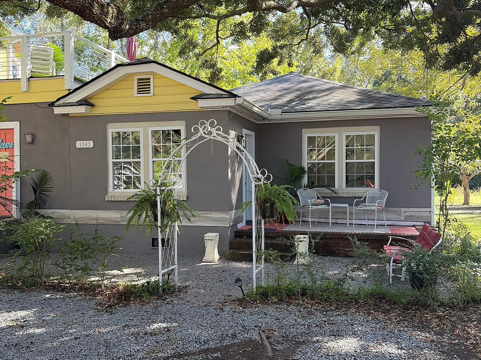 2 bed, 856 sqft, $2,500 — Photo 2