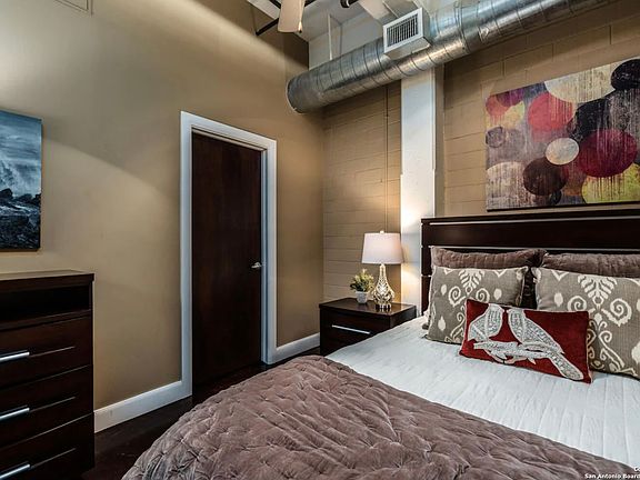 5th image of 831 S FLORES ST #2313