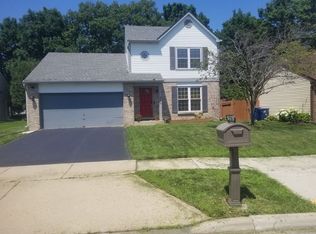 2716 Peppertree Ln, Waukegan, IL 60085