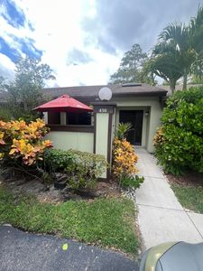 450 Knollwood Court, Royal Palm Beach, FL, 33411
