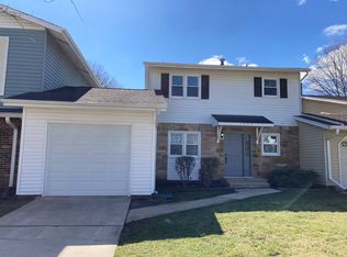 1735 Prentiss Dr, Downers Grove, IL 60516