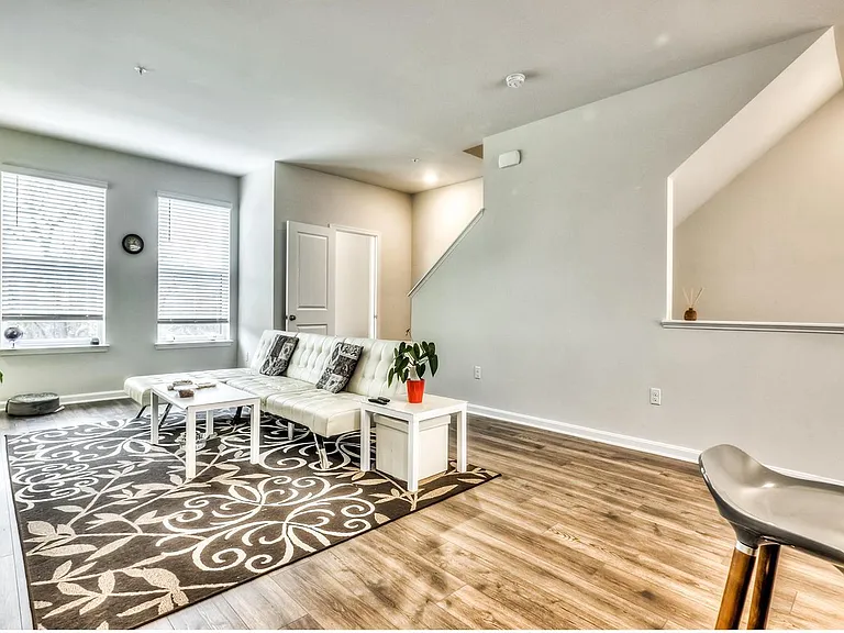 4320 Roland Heights Ave — Photo 12