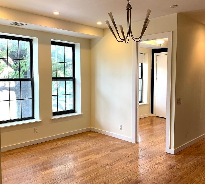 1st image of 670 Prospect Pl #1RR