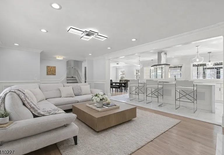 444 White Oak Ridge Rd — Photo 3