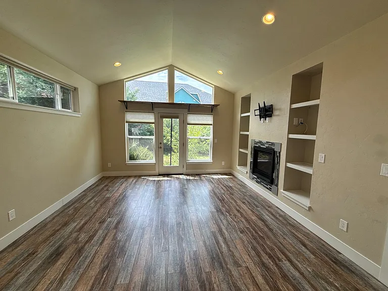 20747 NE Angora Ct — Photo 3